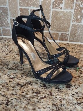 FIONI Black Studded T-Strap Stiletto Heels, Size 8.5 GUC